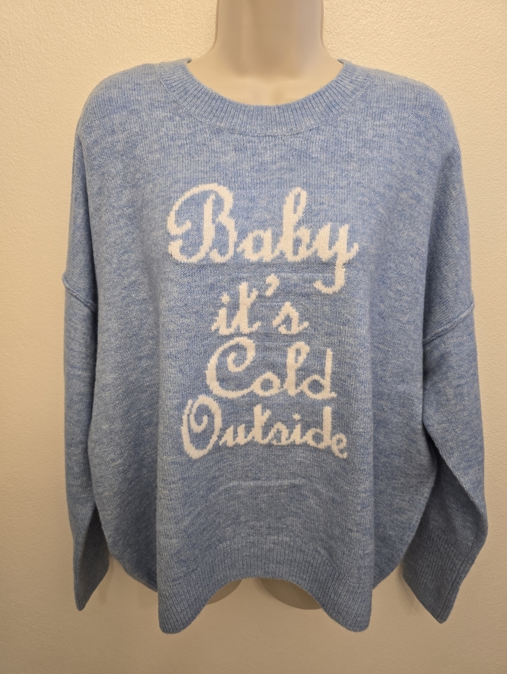 NWOT CeCe Ladies Light Blue Crewneck Sweater
